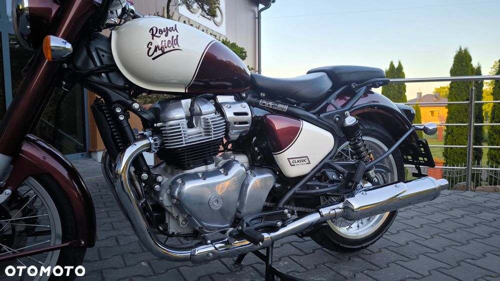 Royal Enfield Classic - 16