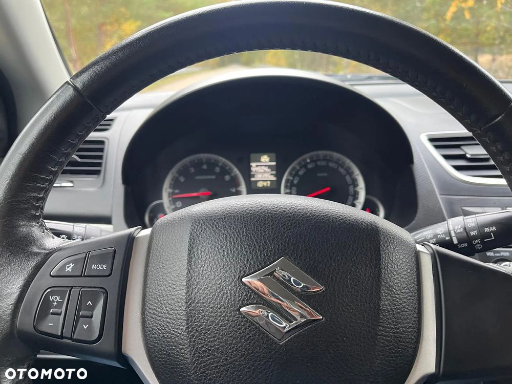 Suzuki Swift 1.2 4x4 Club - 12