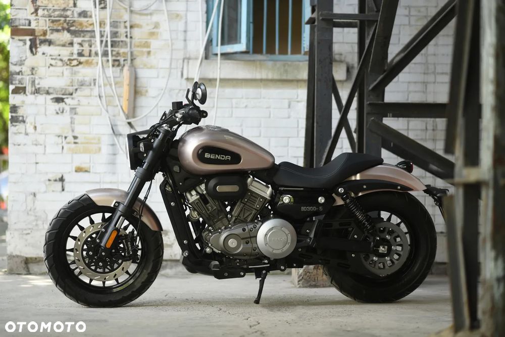 Benda Chinchilla 125 - 7