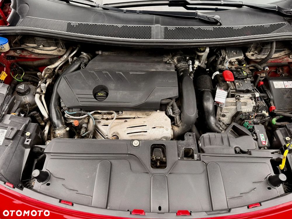 Peugeot 3008 1.6 PureTech Hybrid PHEV Active Pack S&S EAT8 - 29