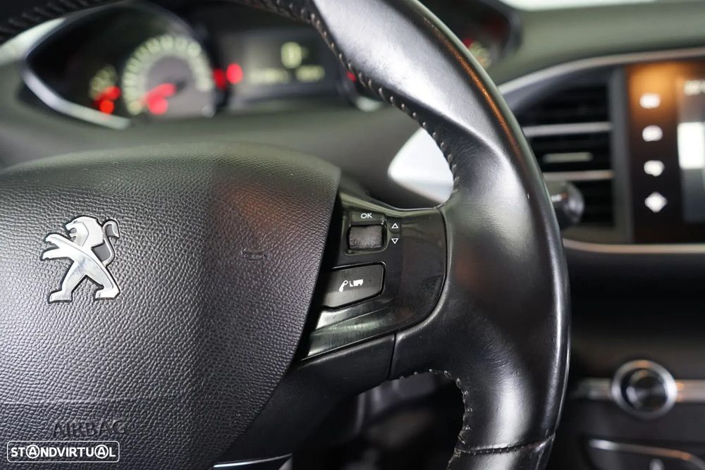 Peugeot 308 SW 1.6 BlueHDi Style - 21