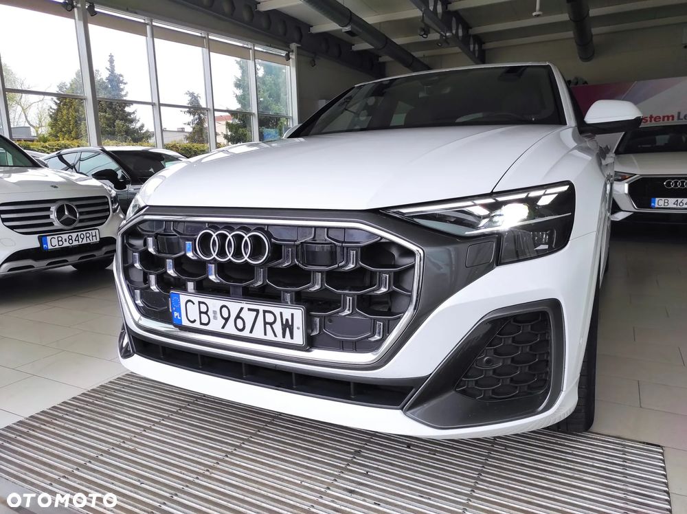 Audi Q8 - 1