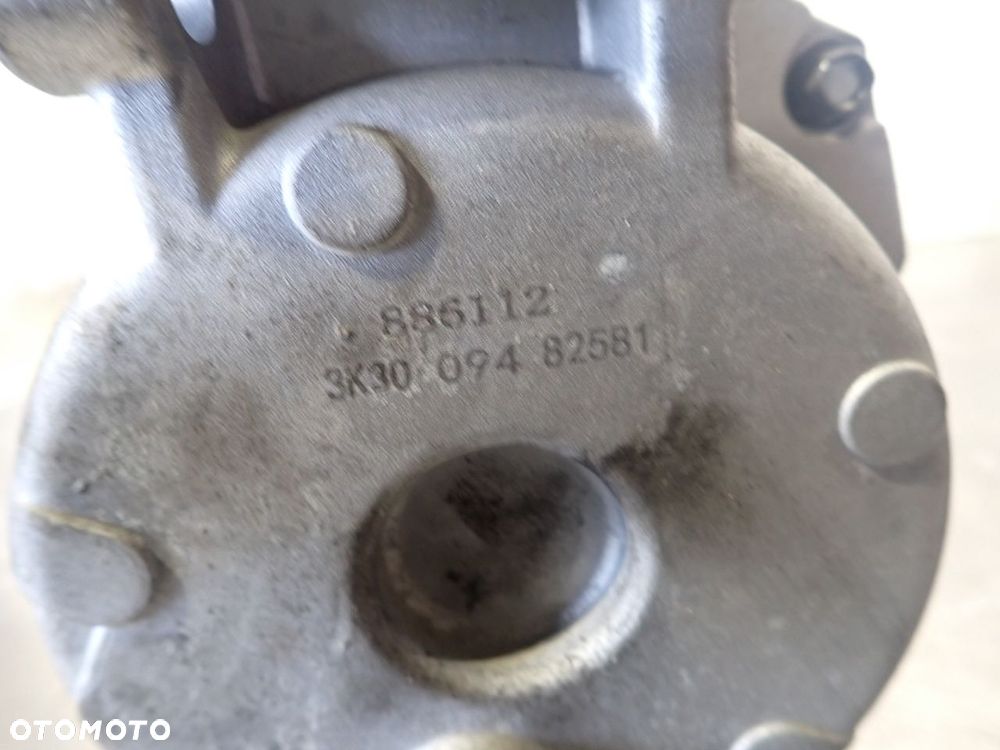 SPRĘŻARKA KLIMATYZACJI CHRYSLER VOYAGER 2.5 89074 - 5