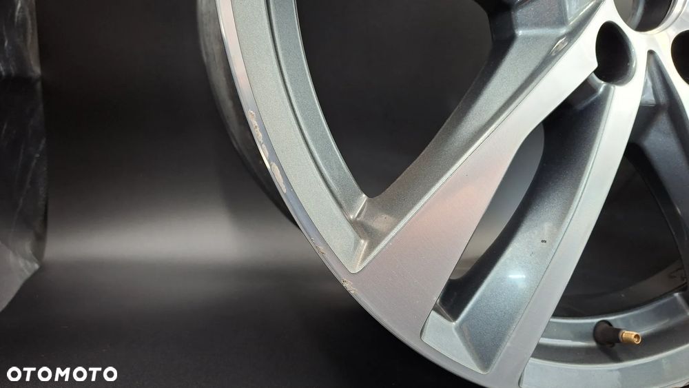 Felga Aluminiowa 19 Audi A6 C8 5x112 ET 40 4K0601025H - 4