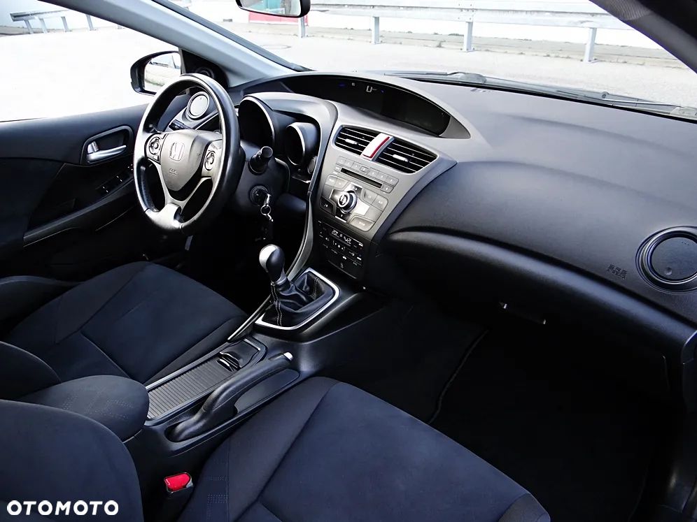 Honda Civic 1.8 Executive - 26