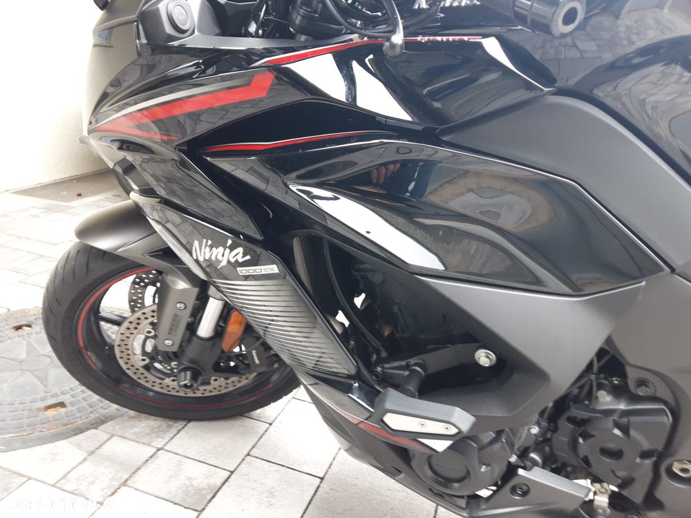 Kawasaki Ninja 1000 SX - 16