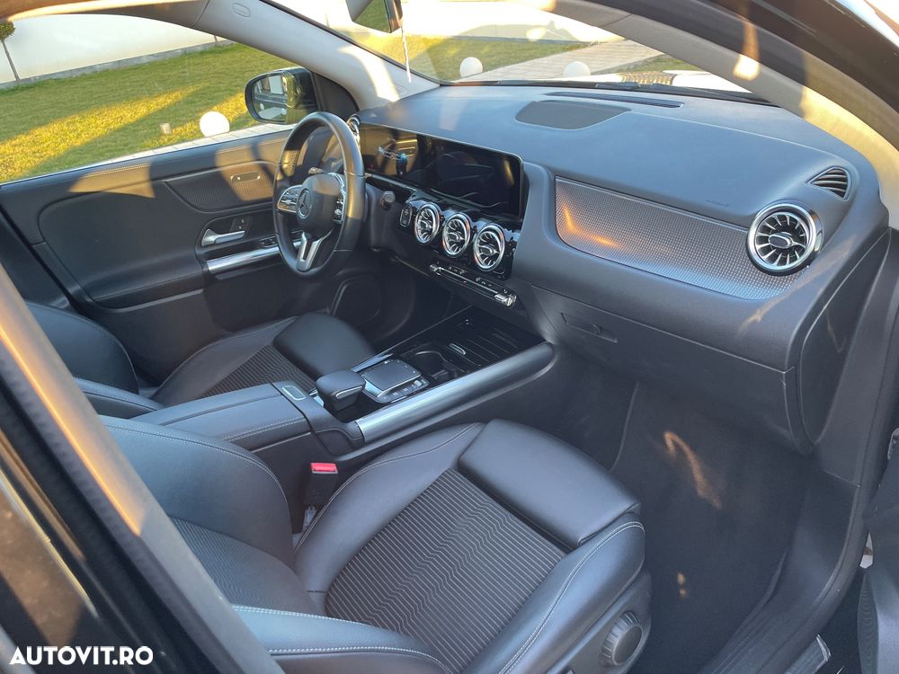 Mercedes-Benz GLA 250 4MATIC 8G-DCT Progressive - 32