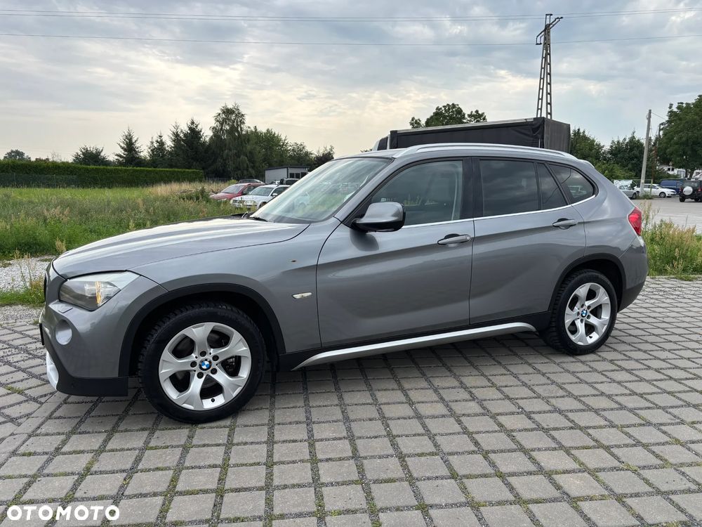 BMW X1 sDrive18d xLine - 13