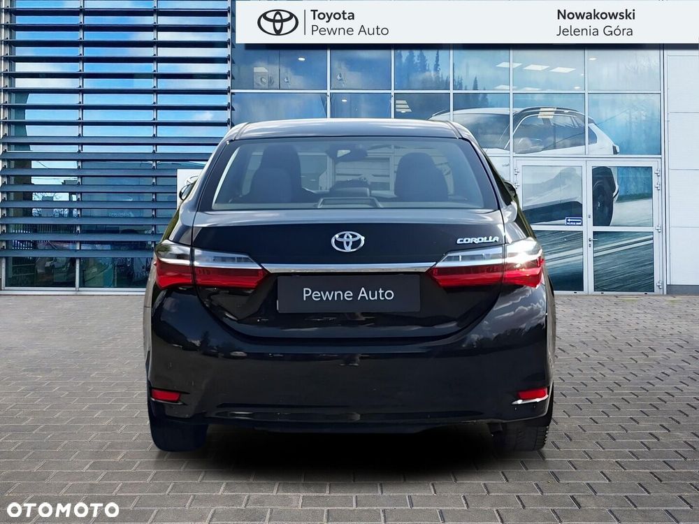Toyota Corolla - 6