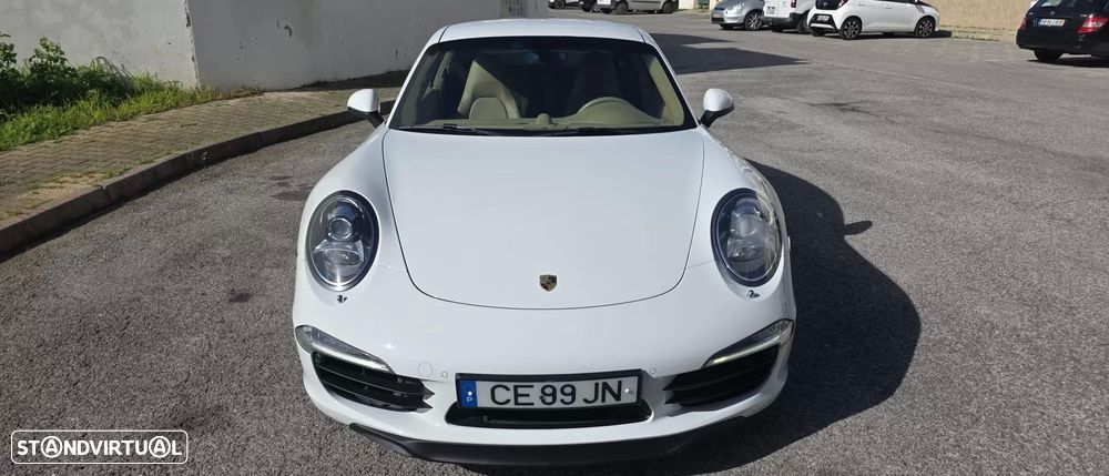 Porsche 911 Série F - 10