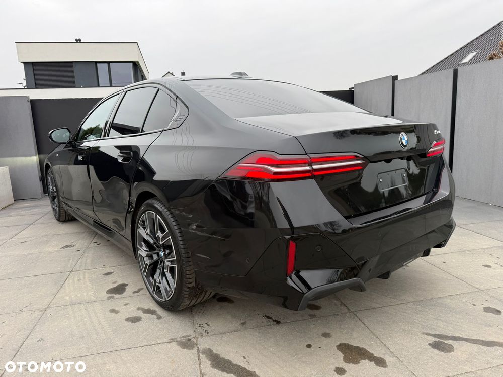 BMW Seria 5 520d - 25