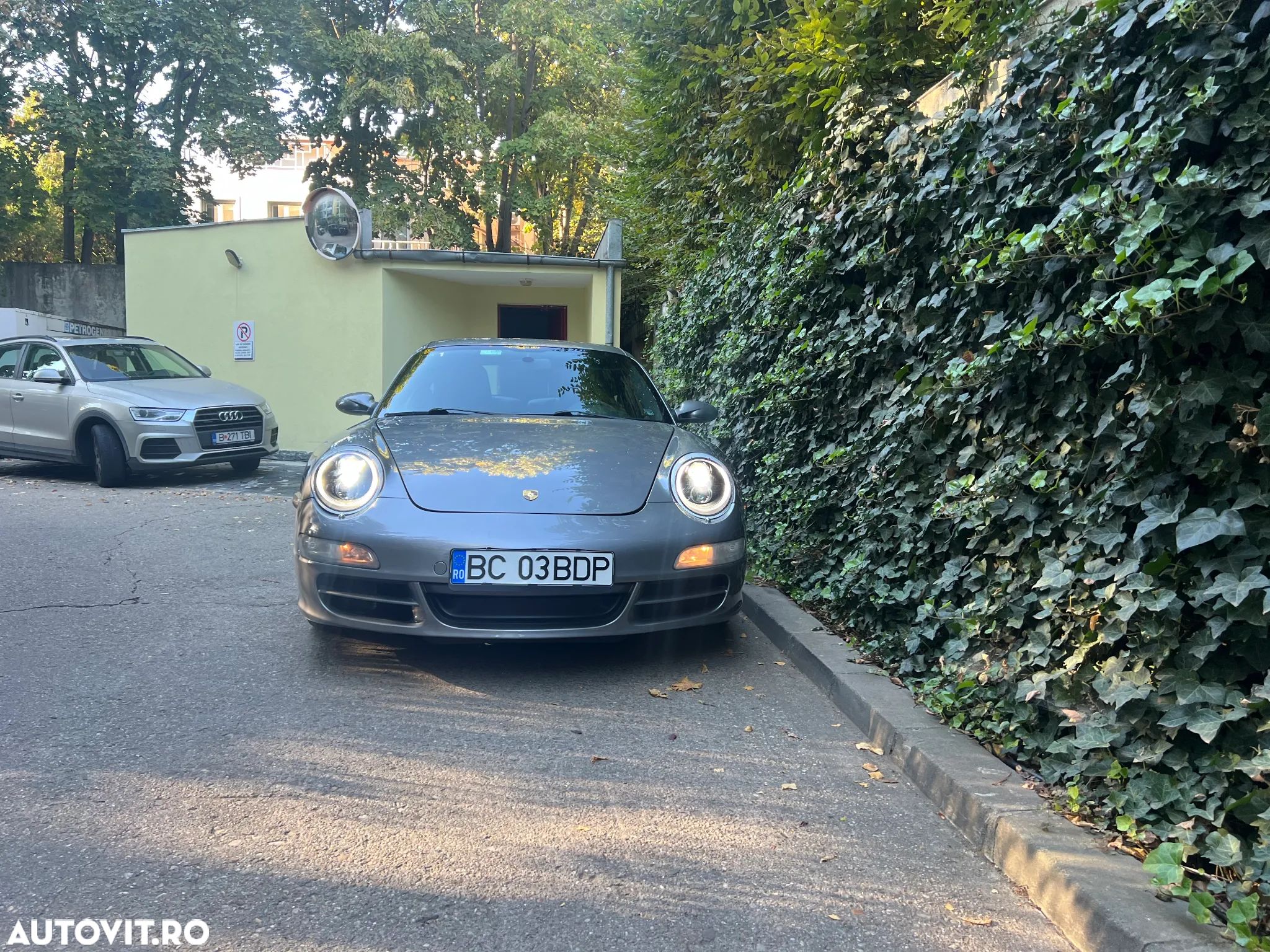 Porsche 911 Carrera S - 1