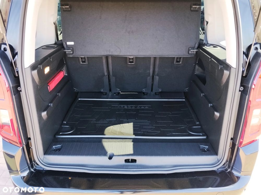 Toyota Proace City Verso 1.5 D-4D VIP - 24