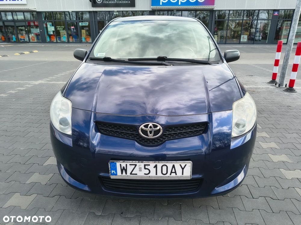 Toyota Auris 1.4 VVT-i Terra - 2