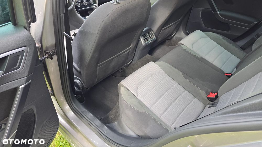 Volkswagen Golf 1.4 TSI BMT Highline - 25