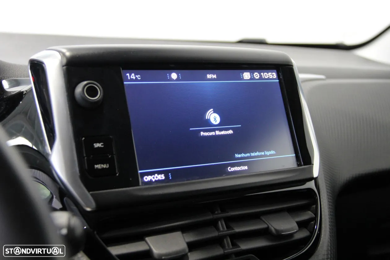 Peugeot 2008 1.2 PureTech Signature - 22