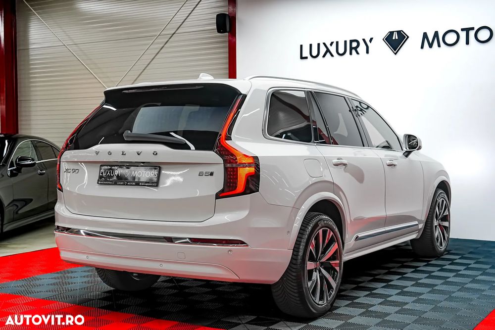 Volvo XC 90 B5 B AWD Plus Bright - 11