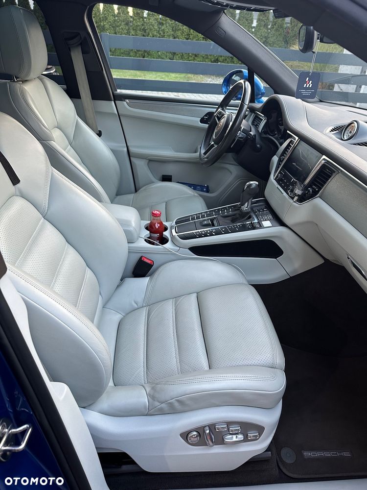 Porsche Macan Standard - 14