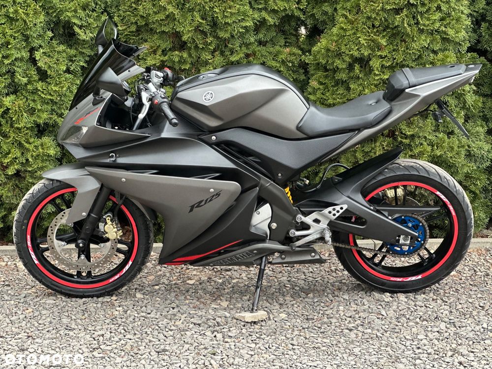 Yamaha YZF - 5