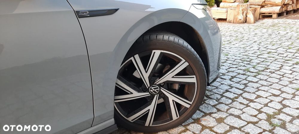 Volkswagen Golf 1.5 eTSI EVO R-Line DSG - 3