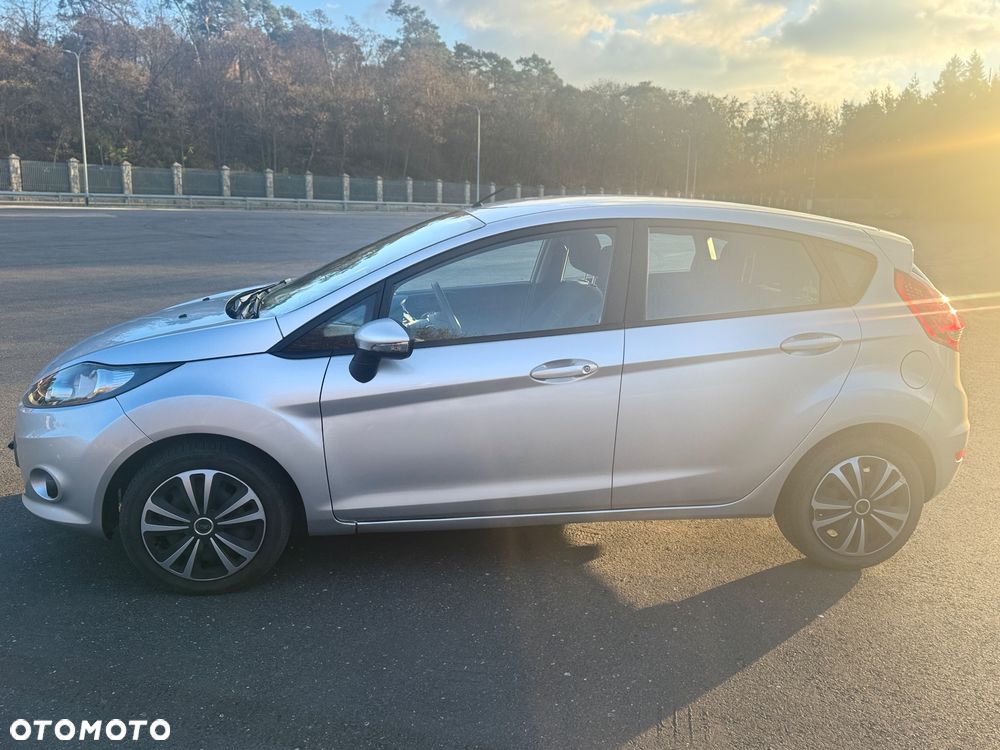Ford Fiesta - 11
