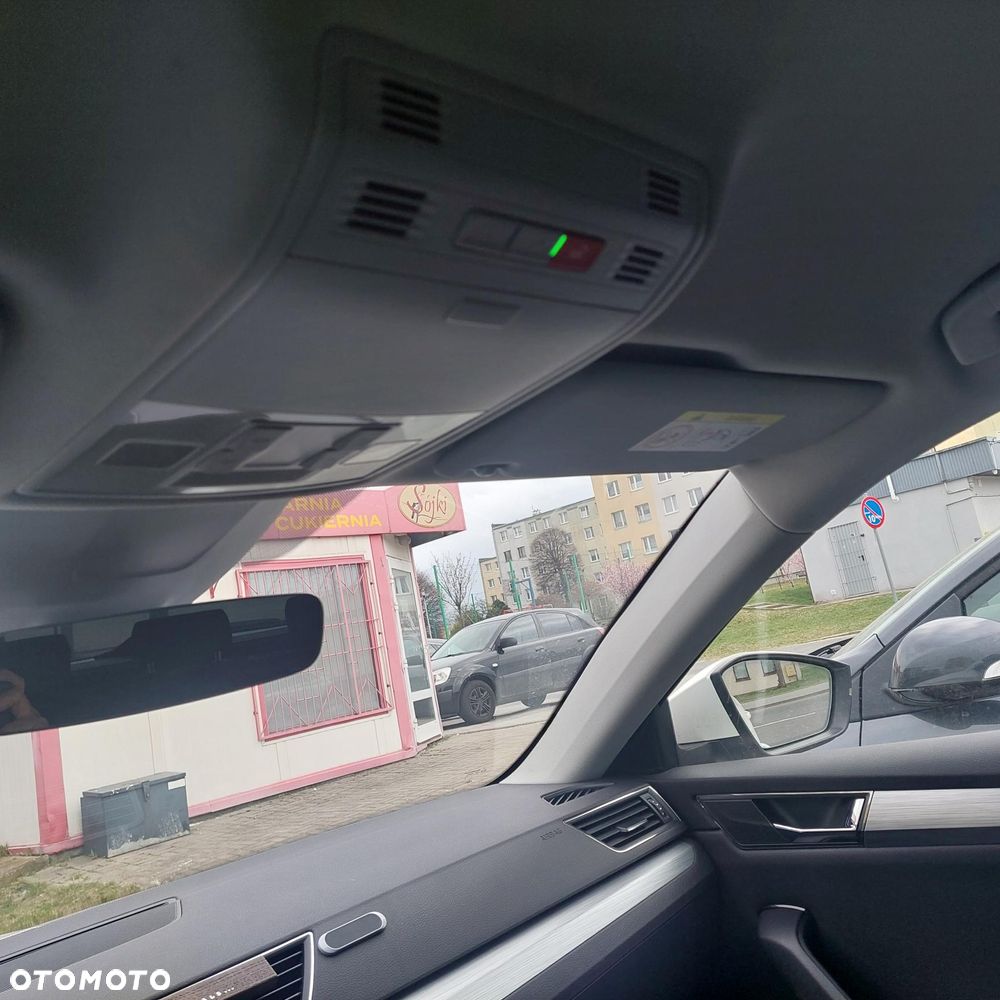 Skoda Superb 2.0 TSI Style DSG - 16