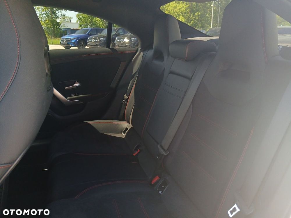 Mercedes-Benz CLA 250 e PHEV AMG Line 8G-DCT - 19