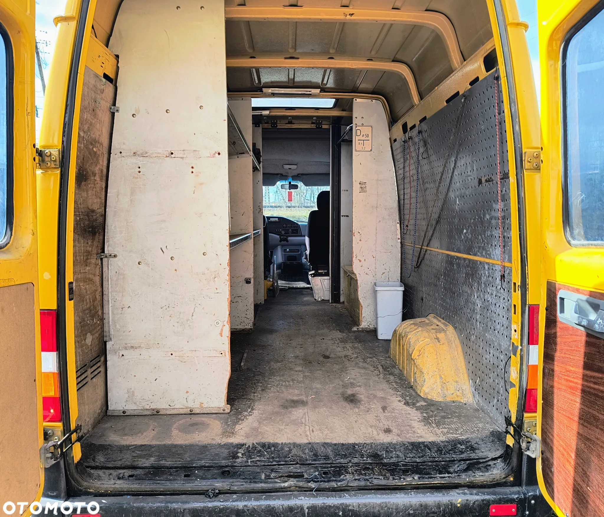 Mercedes-Benz Sprinter - 6