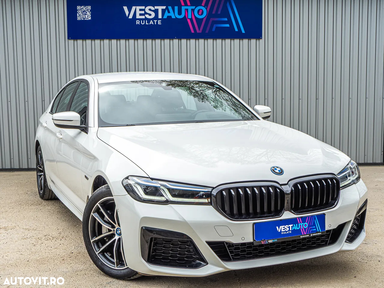 BMW Seria 5 530e Aut. M Sport Edition - 7