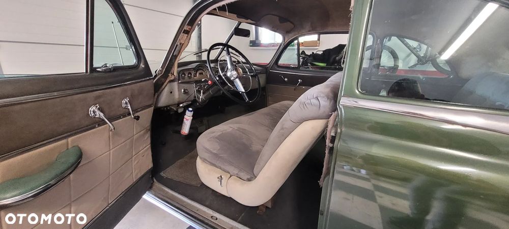 Pontiac Chieftain - 27