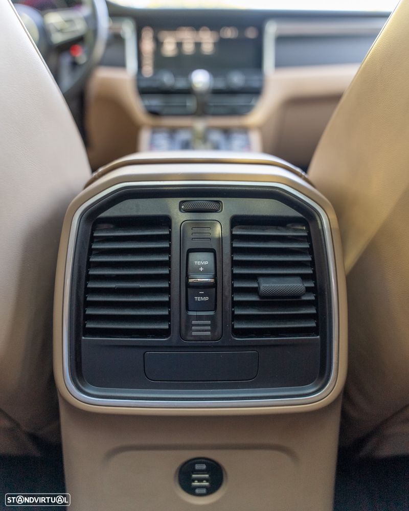 Porsche Macan - 21