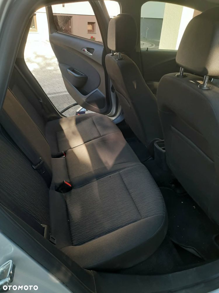 Opel Astra 1.4 T EU6 - 10