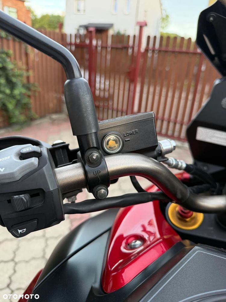 Suzuki V-STROM - 29