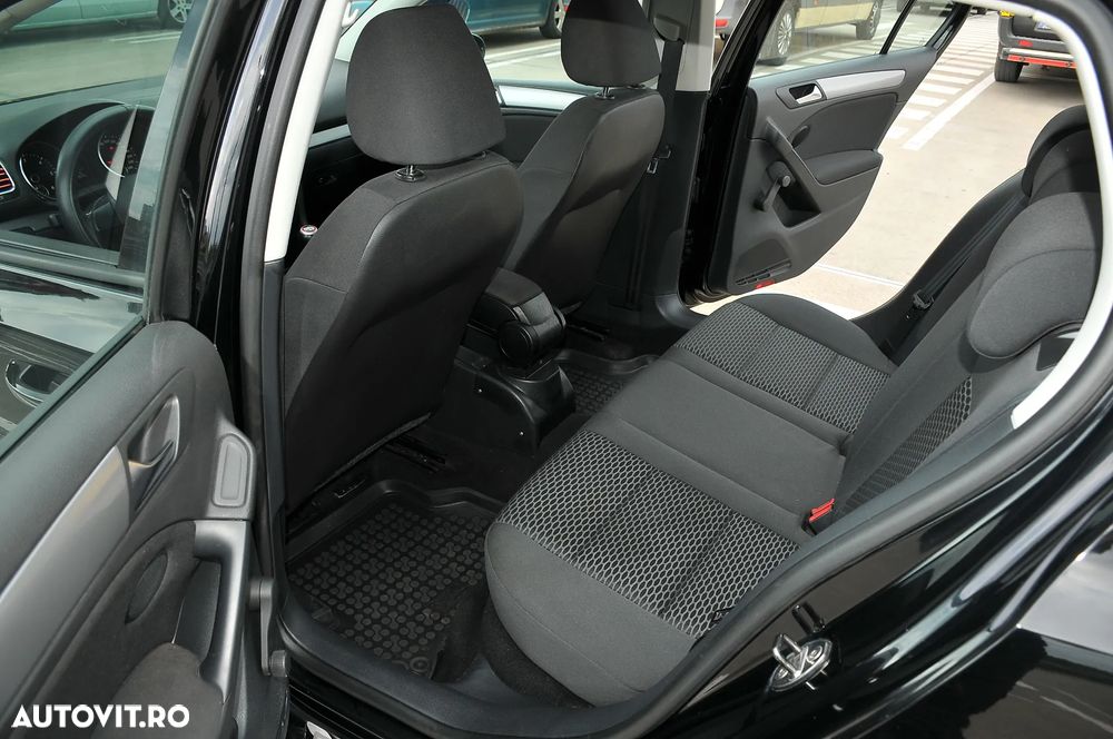 Volkswagen Golf - 5