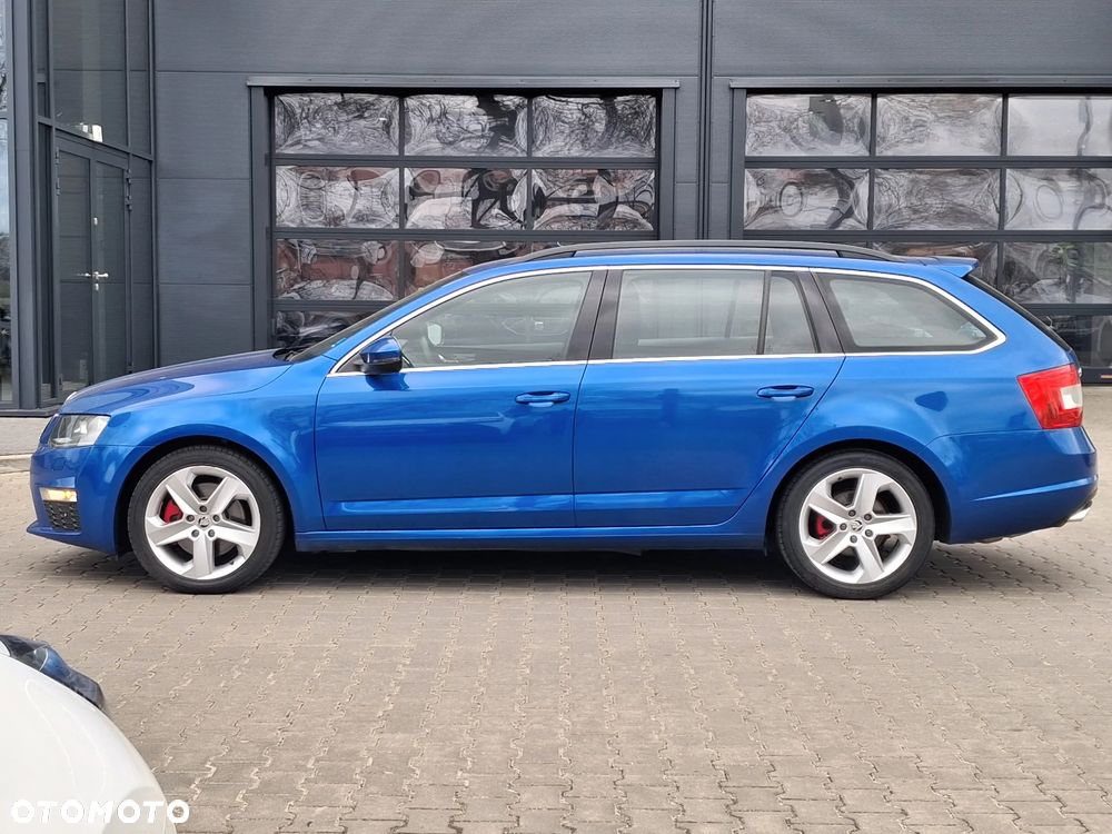 Skoda Octavia 2.0 TDI SCR RS DSG - 5