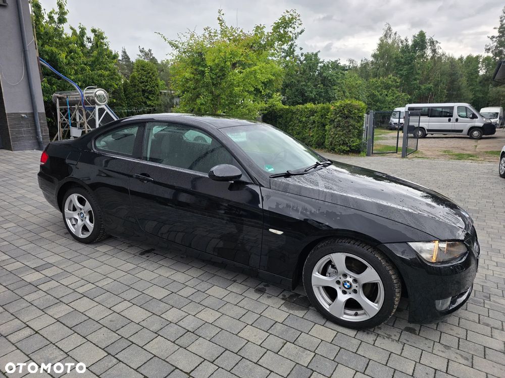 BMW Seria 3 320i Edition Exclusive - 18