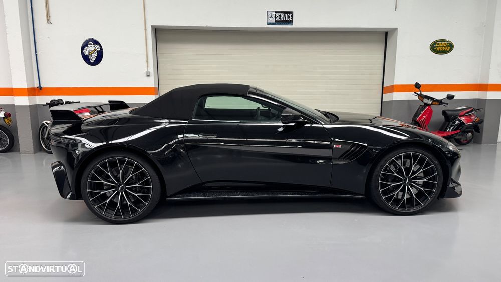 Aston Martin Vantage Roadster V8 F1 Edition - 11