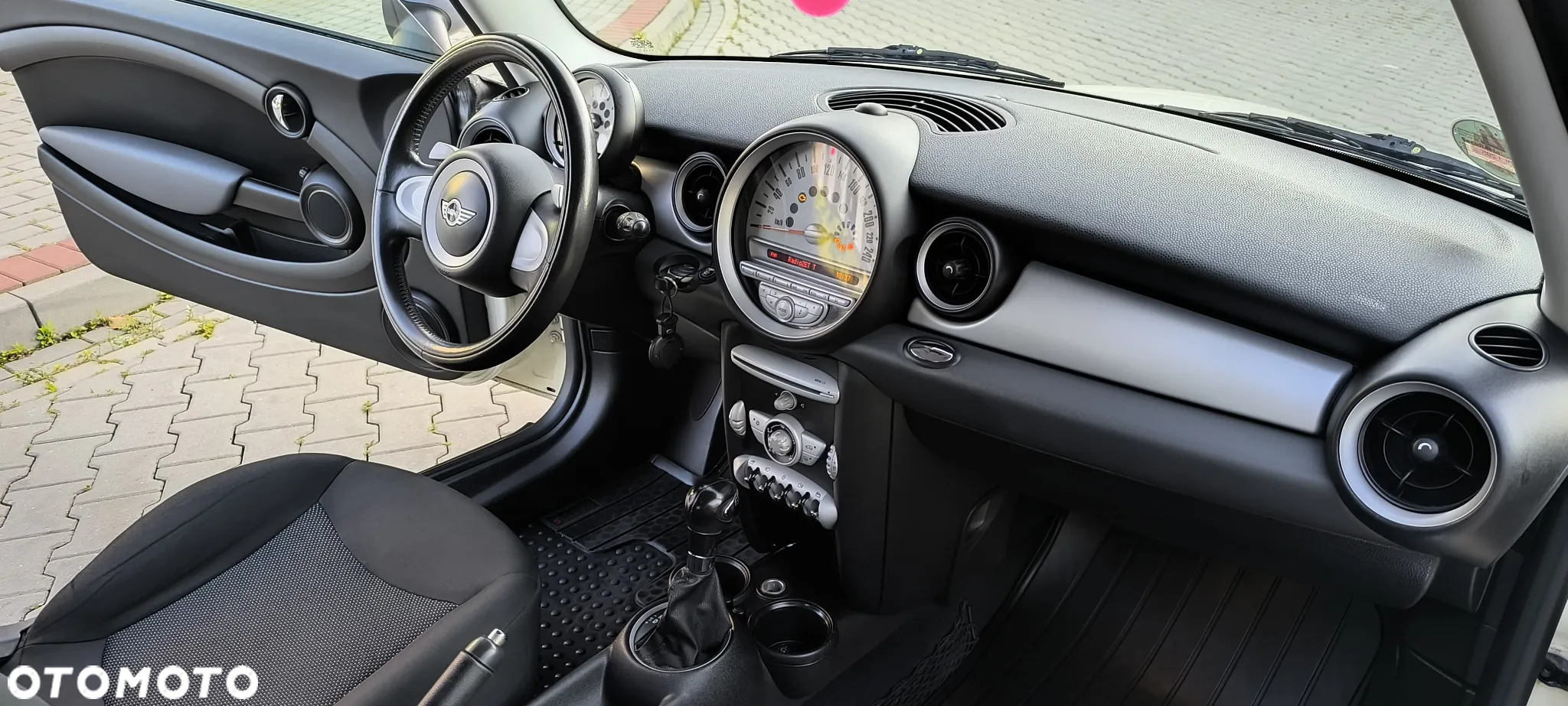 MINI ONE Standard - 32