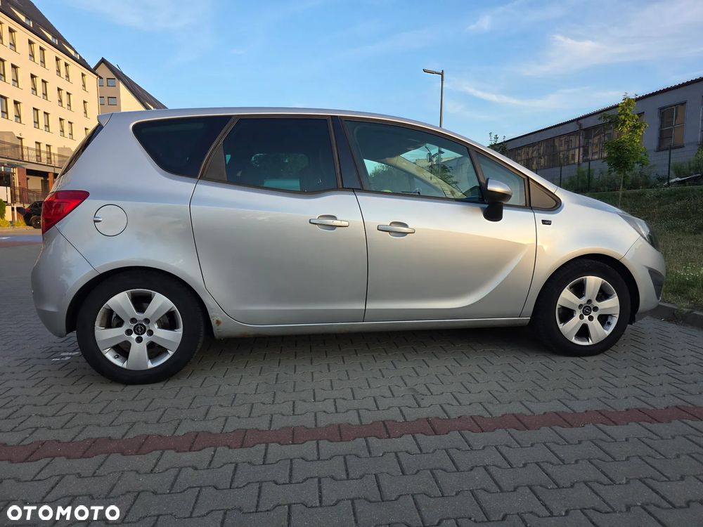 Opel Meriva 1.4 T Cosmo - 4
