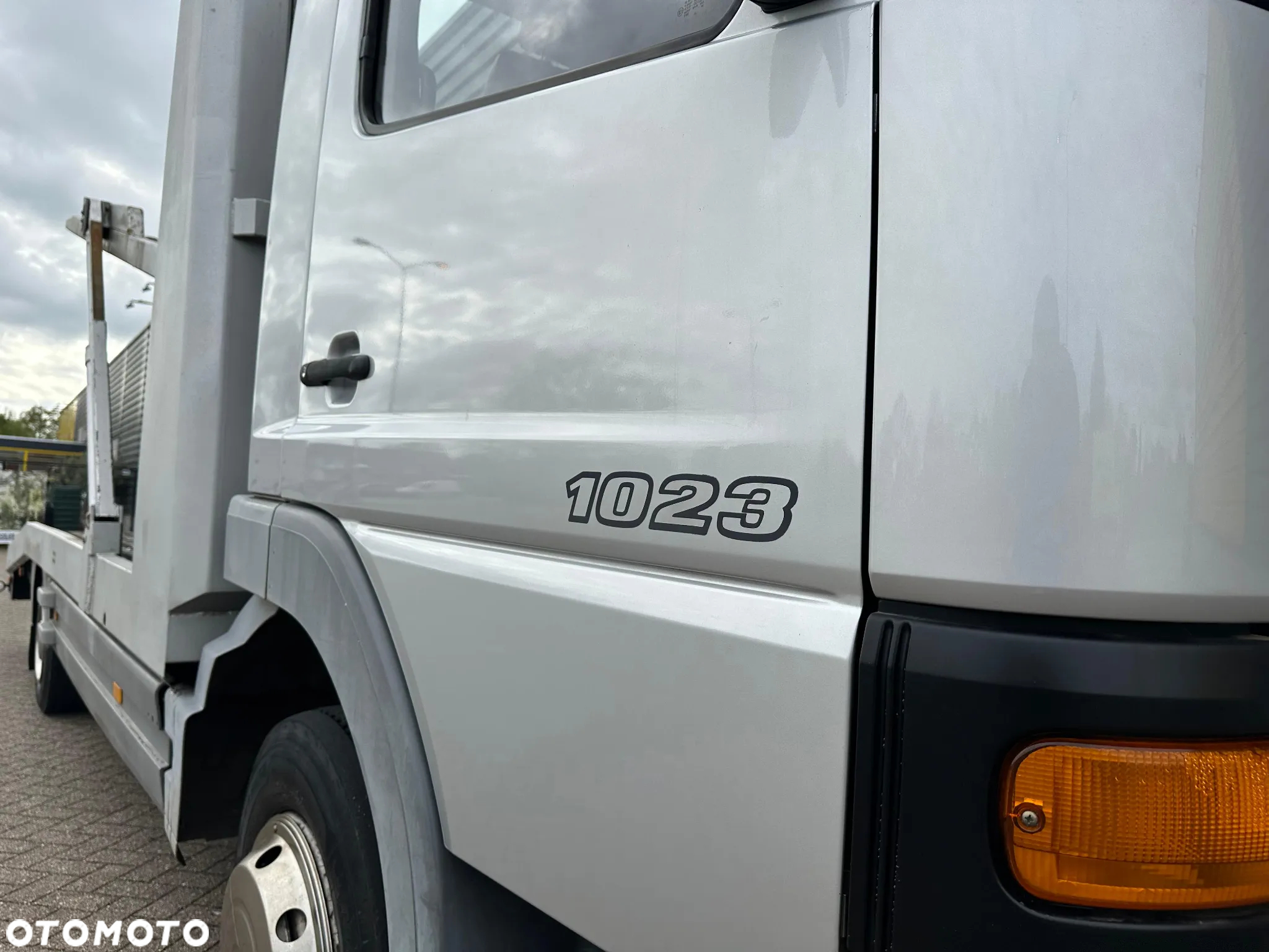 Mercedes-Benz ATEGO - 24