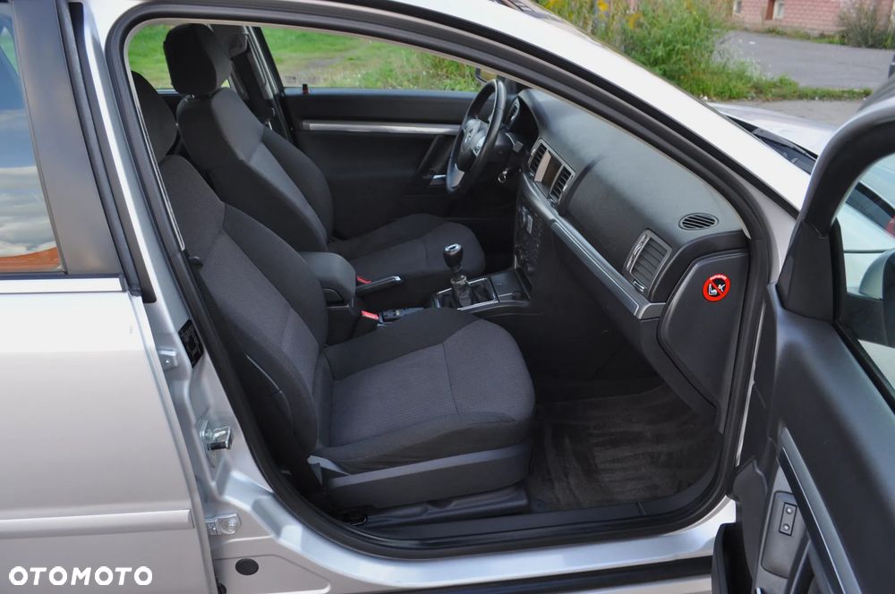 Opel Vectra 2.2 Comfort - 28