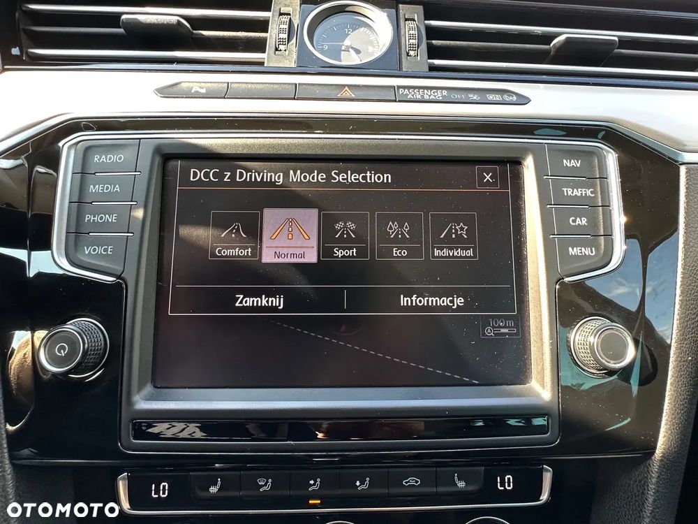 Volkswagen Passat Variant 2.0 TDI SCR DSG Highline - 35