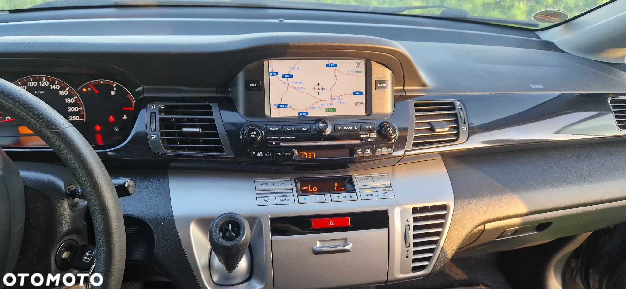 Honda FR-V - 7