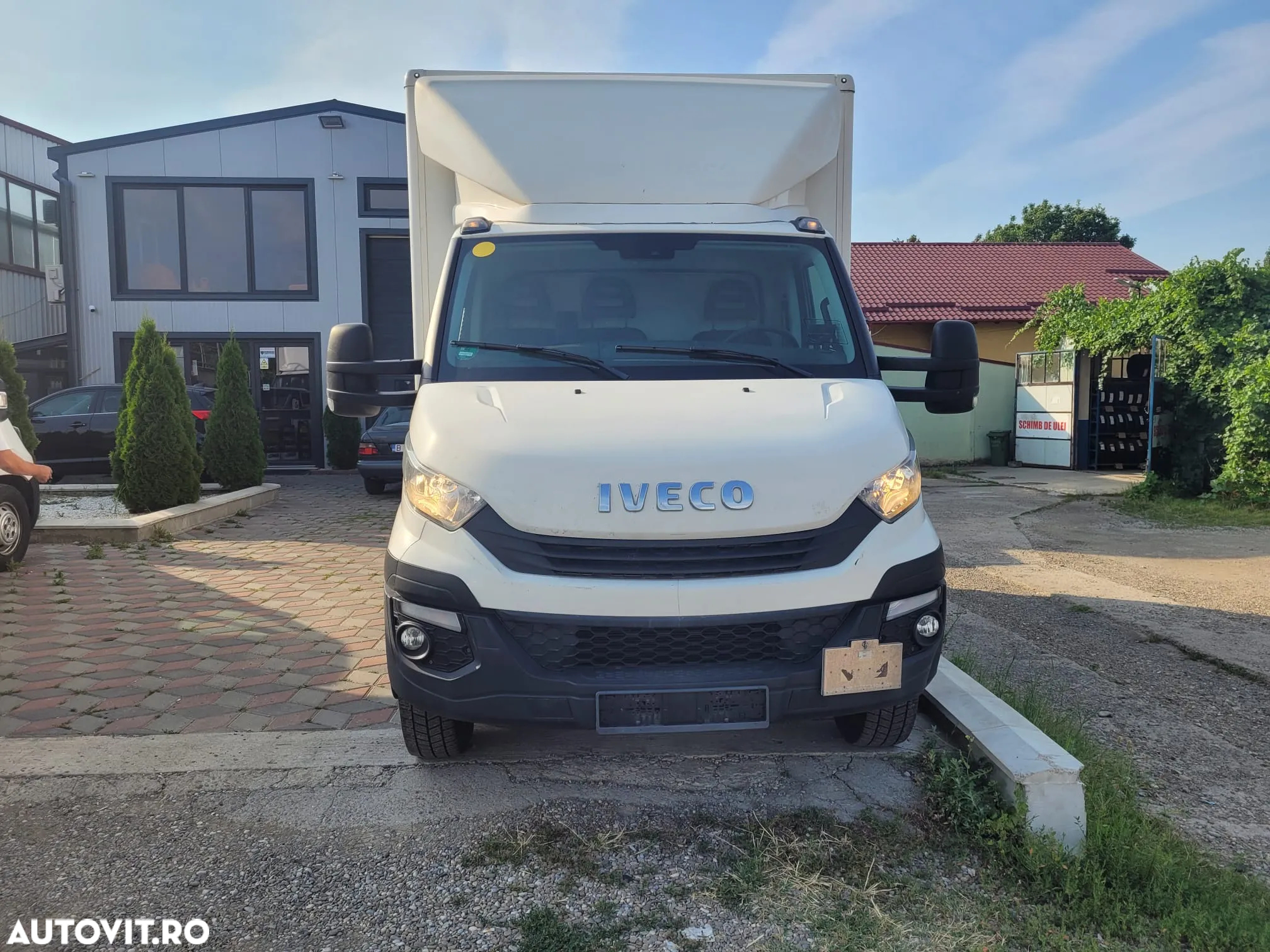 Iveco DAILY 72-180  cu box si lift , 7.2 to, import , posibilitate leasing - 21