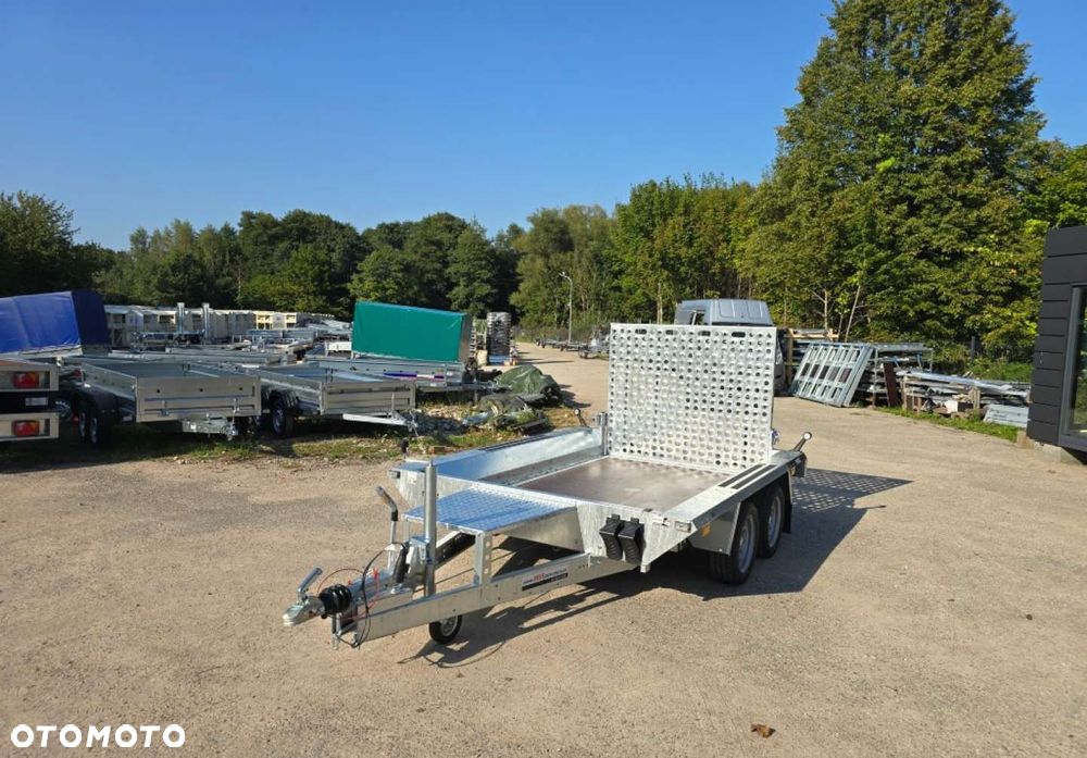 Martz Martz Bau 3 Minikoparka 2700 kg 260 x 150 cm - 3