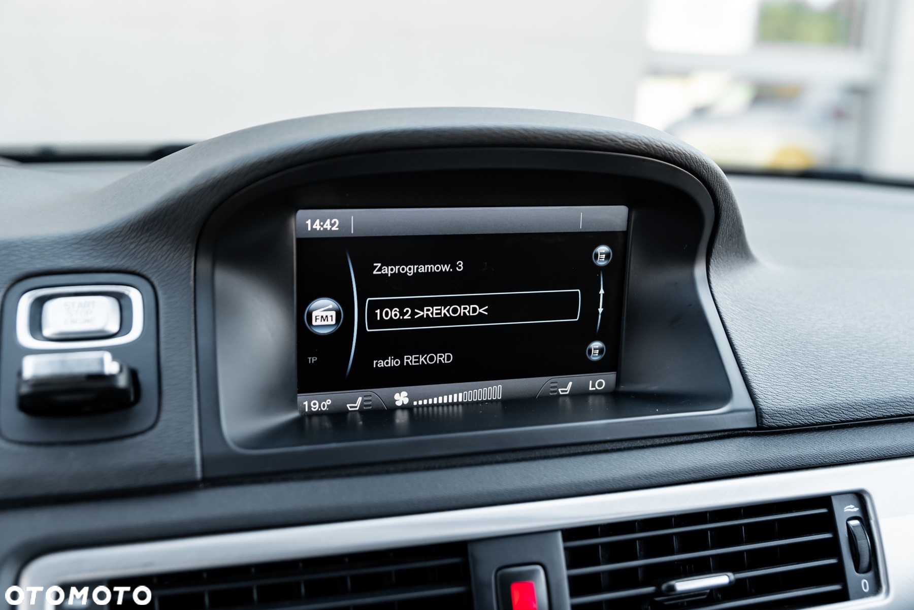 Volvo XC 70 - 21
