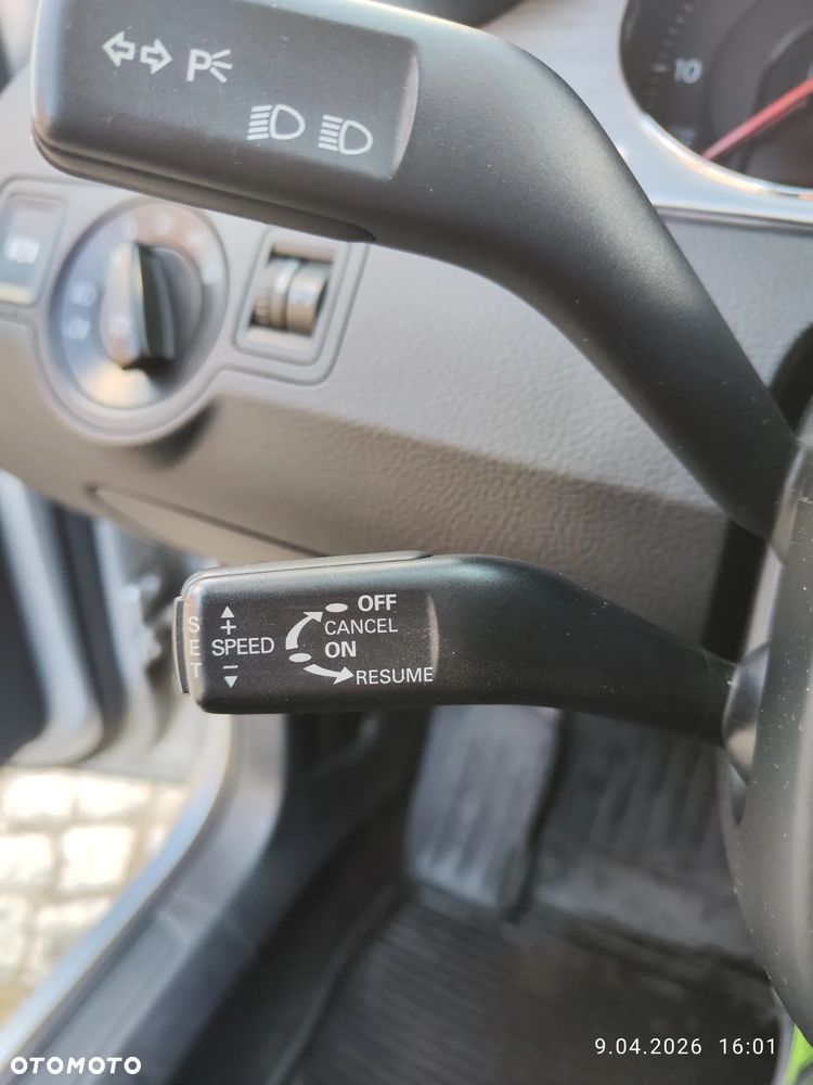 Volkswagen Passat 2.0 TDI DPF Comfortline DSG - 16