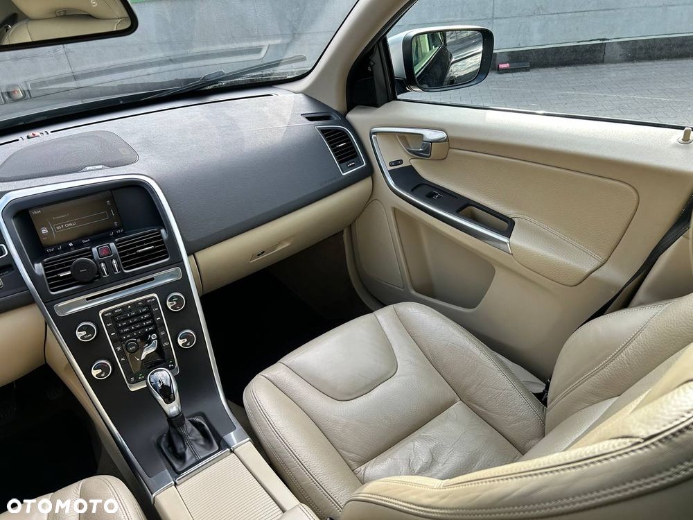 Volvo XC 60 - 11