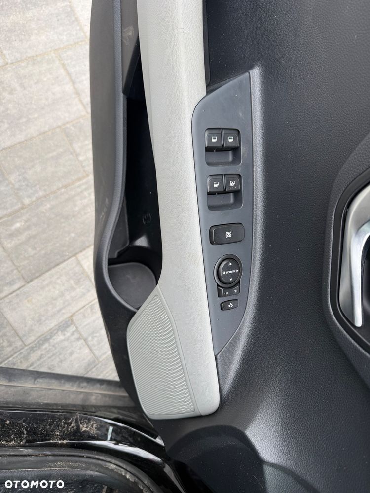 Kia Stonic 1.2 L Business Line - 11