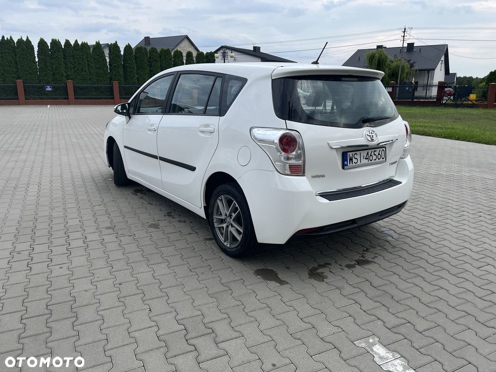 Toyota Verso - 5